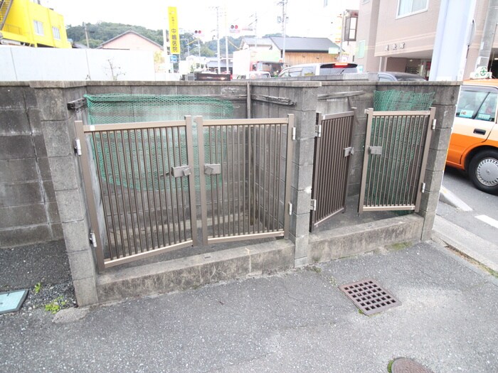 物件外観写真5　(建物設備)