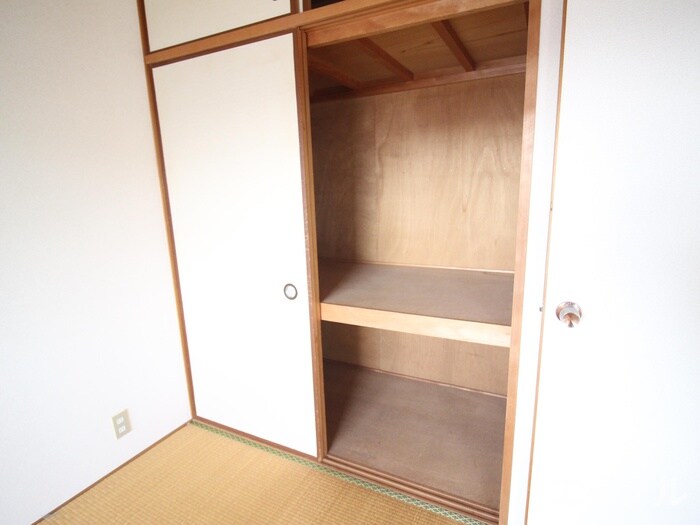 物件内観写真15　(収納)