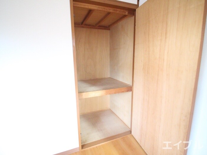 物件内観写真15　(収納)