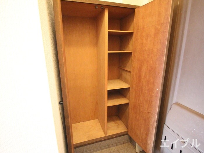 物件内観写真17　(靴箱)