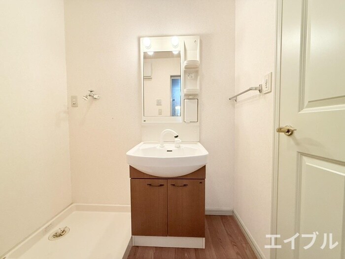 物件内観写真9　(洗面)