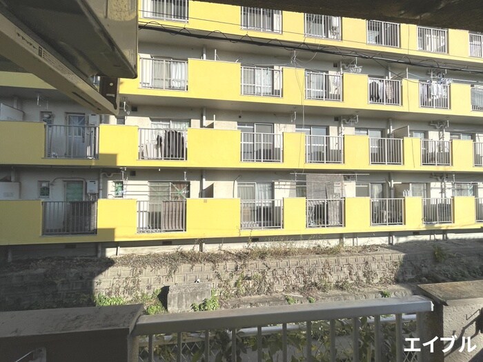 物件内観写真18　(室内からの展望)