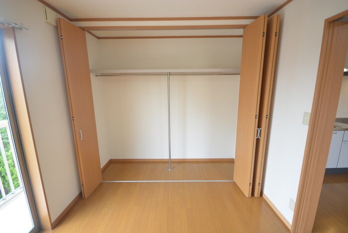 物件内観写真6　(収納)