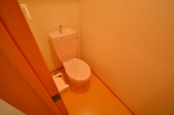 物件内観写真9　(トイレ)