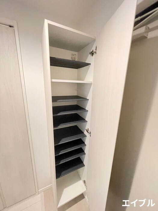 物件内観写真12　(靴箱)