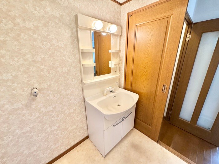 物件内観写真12　(洗面)