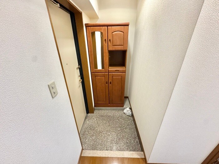 物件内観写真14　(玄関)
