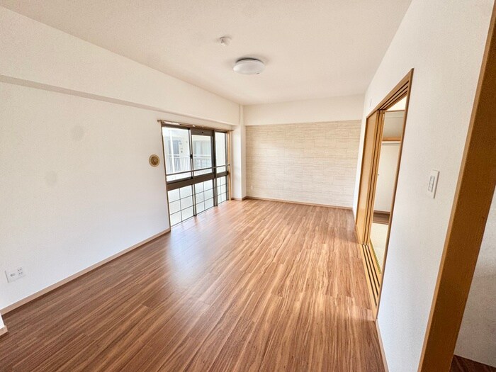 物件内観写真4　(居室)