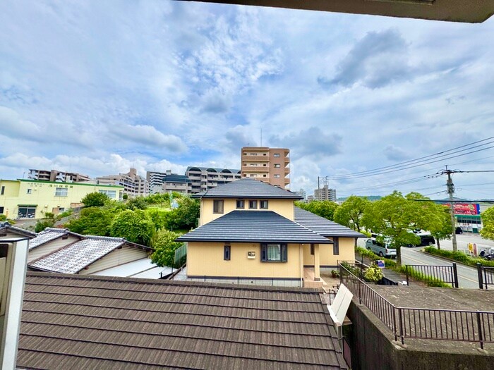 物件内観写真16　(室内からの展望)