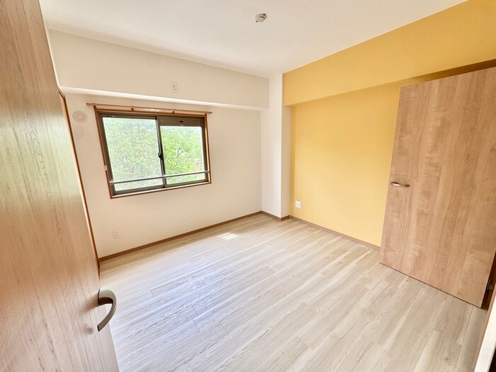 物件内観写真18　(居室)