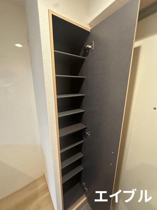 物件内観写真8　(靴箱)