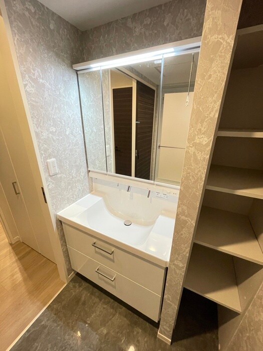 物件内観写真12　(洗面)