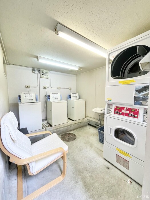 物件外観写真6　(建物設備)