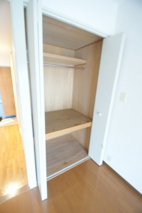 物件内観写真10　(収納)