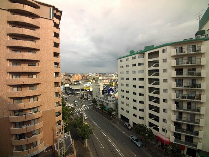 物件内観写真16　(室内からの展望)