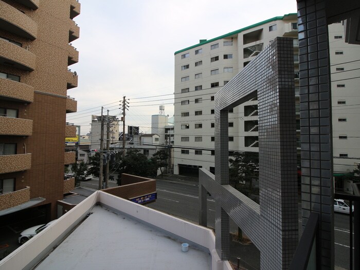 物件内観写真18　(室内からの展望)