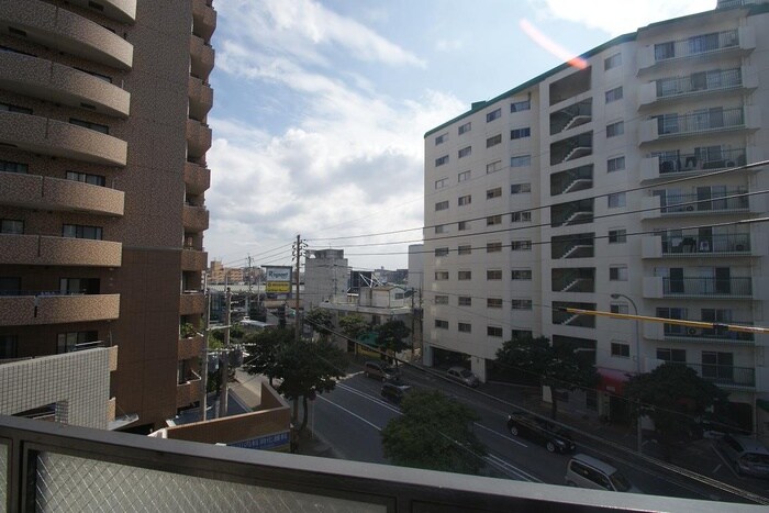 物件内観写真22　(室内からの展望)