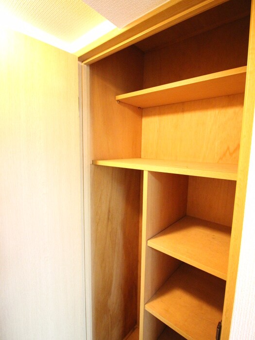 物件内観写真12　(収納)