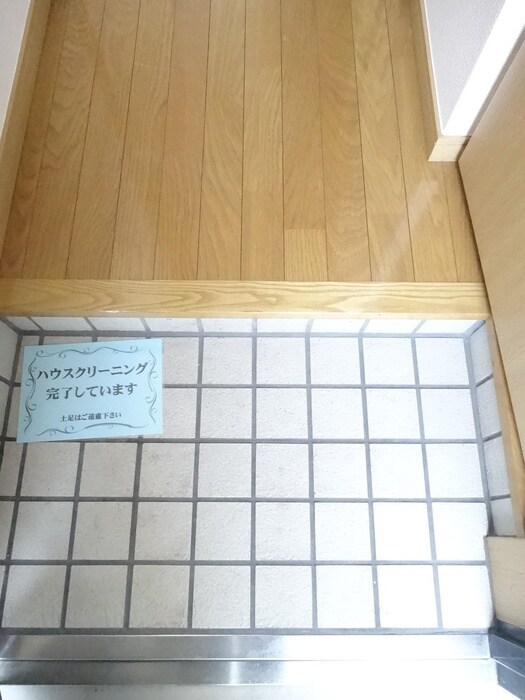 物件内観写真14　(玄関)