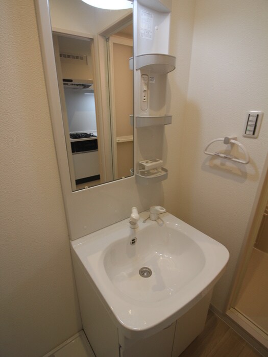 物件内観写真8　(洗面)