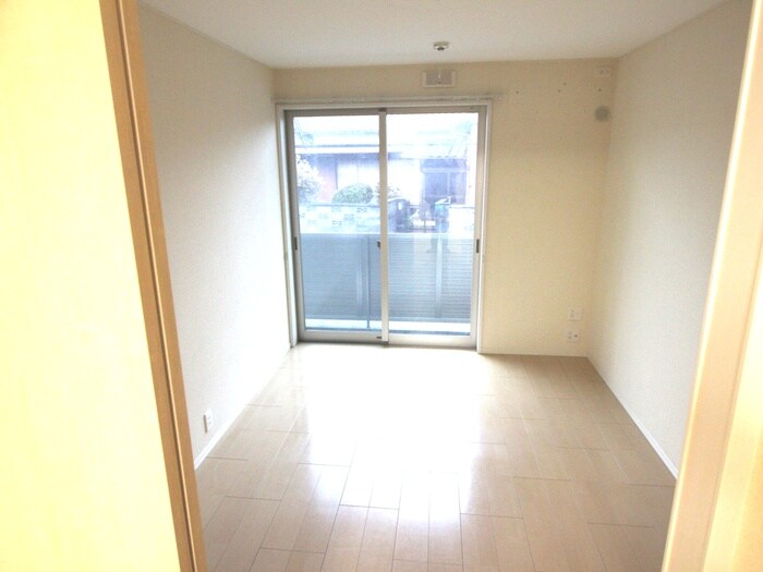 物件内観写真4　(居室)