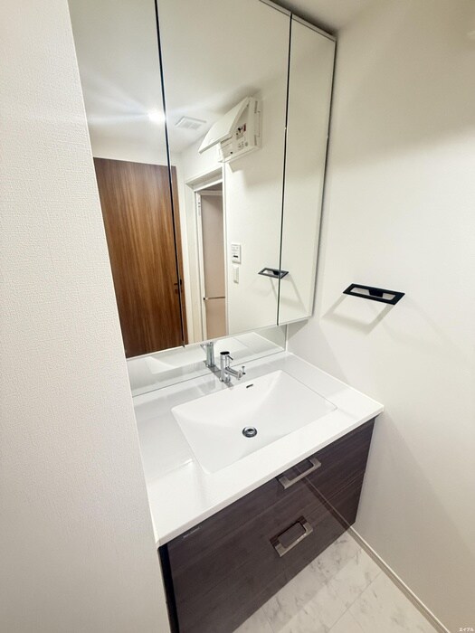 物件内観写真12　(洗面)