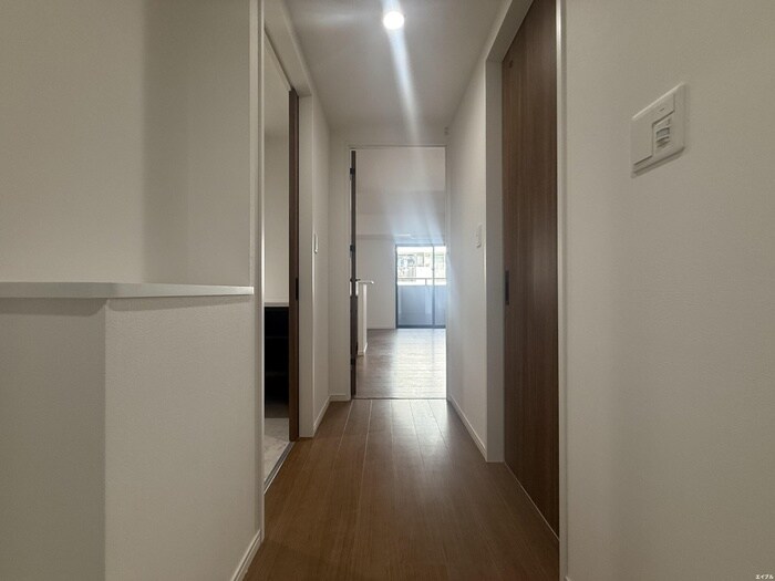 物件内観写真16　(廊下)