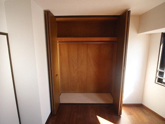 物件内観写真6　(収納)