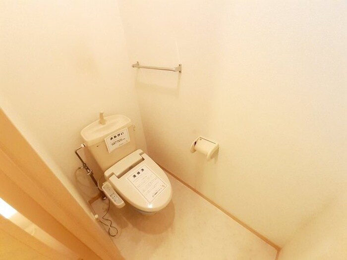 物件内観写真9　(トイレ)