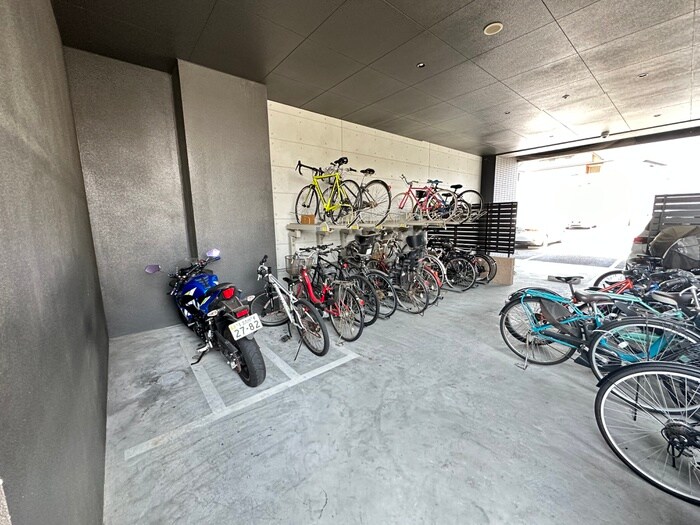 物件外観写真4　(建物設備)