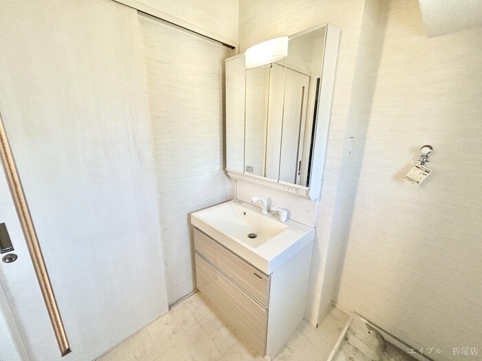 物件内観写真11　(洗面)