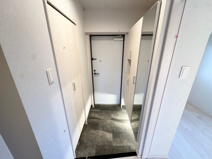 物件内観写真14　(玄関)