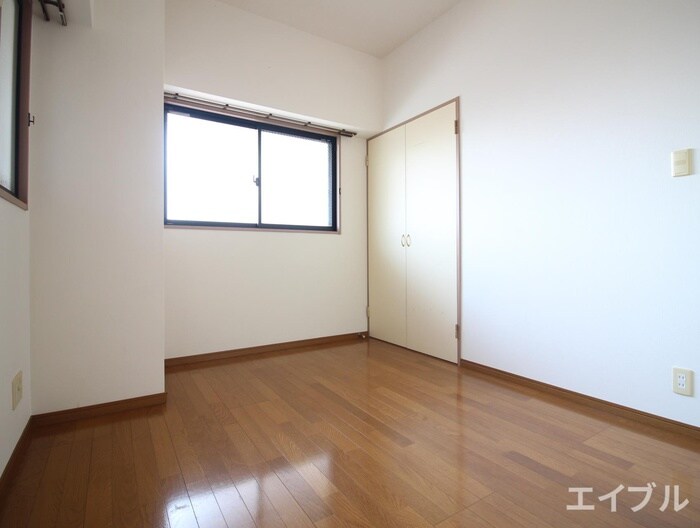 物件内観写真9　(居室)