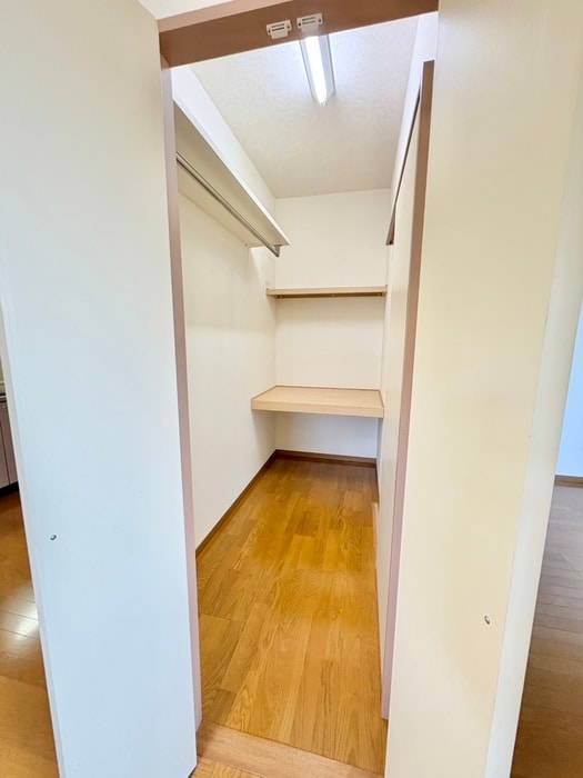 物件内観写真16　(収納)