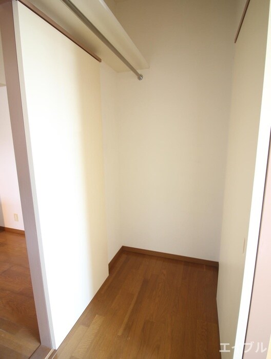 物件内観写真18　(収納)