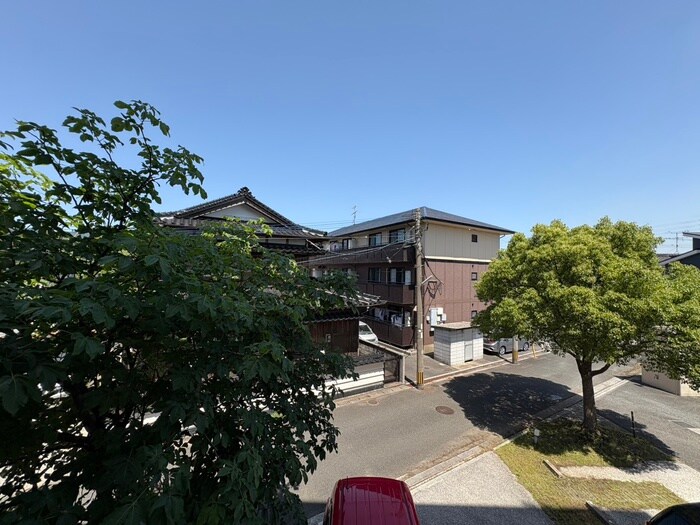 物件内観写真20　(室内からの展望)