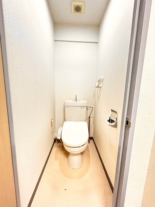 物件内観写真12　(トイレ)