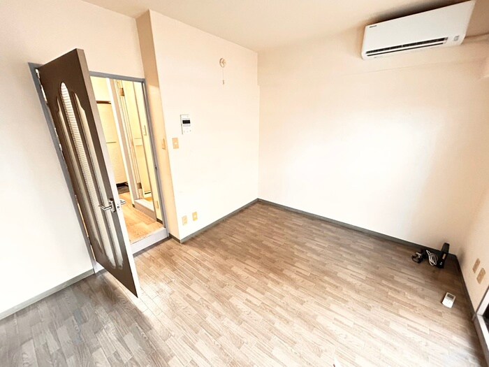 物件内観写真14　(居室)