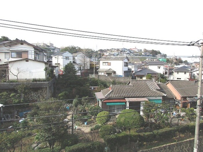 物件内観写真16　(室内からの展望)