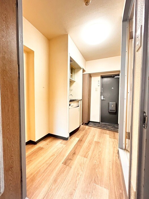 物件内観写真20　(廊下)