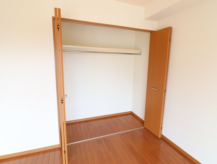 物件内観写真15　(収納)