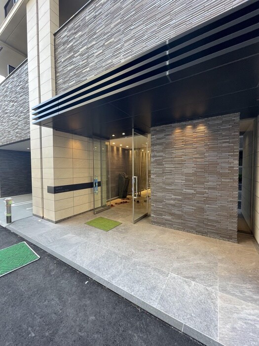 物件外観写真3　(建築中)