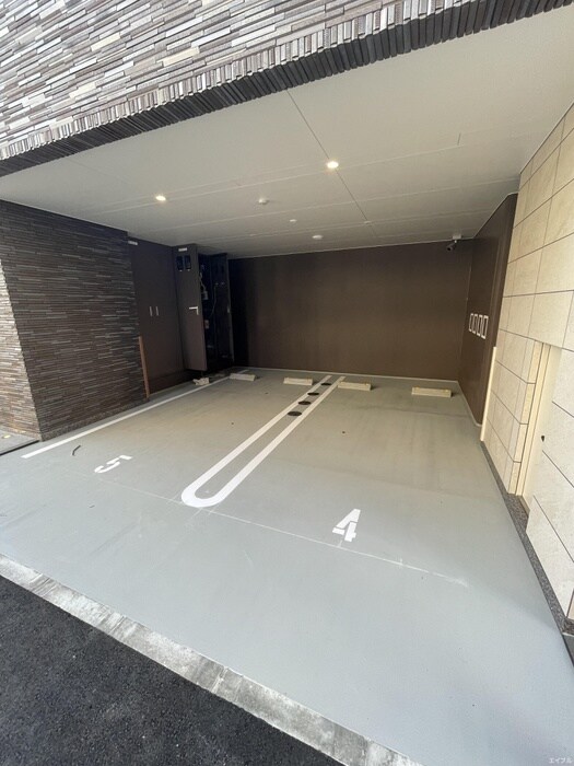 物件外観写真4　(建築中)