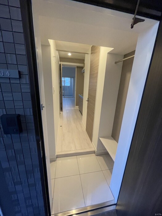 物件内観写真17　(玄関)