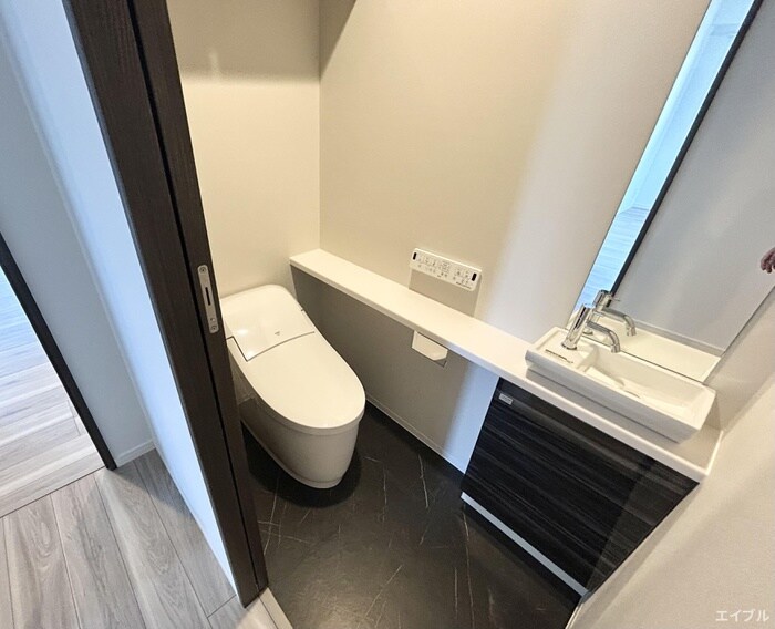 物件内観写真14　(トイレ)