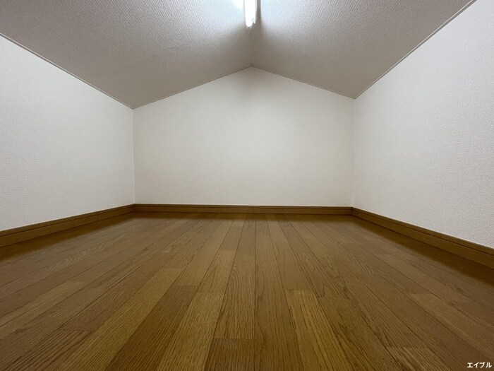 物件内観写真8　(ロフト)