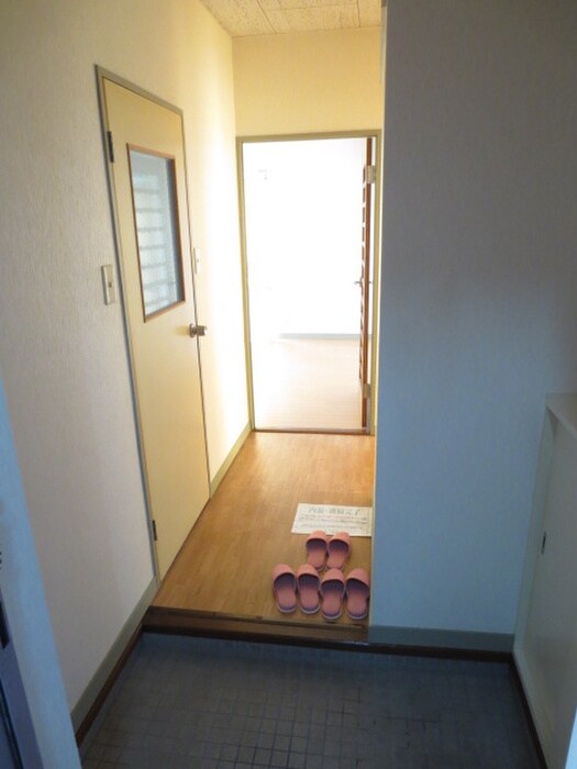 物件内観写真8　(廊下)