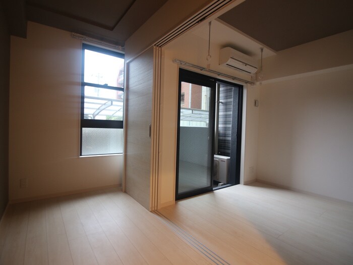 物件内観写真10　(居室)