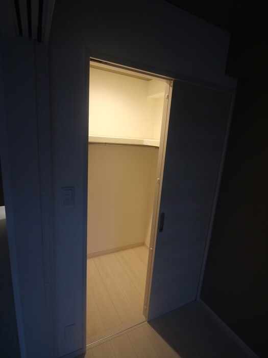 物件内観写真11　(収納)