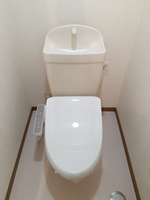 物件内観写真6　(トイレ)